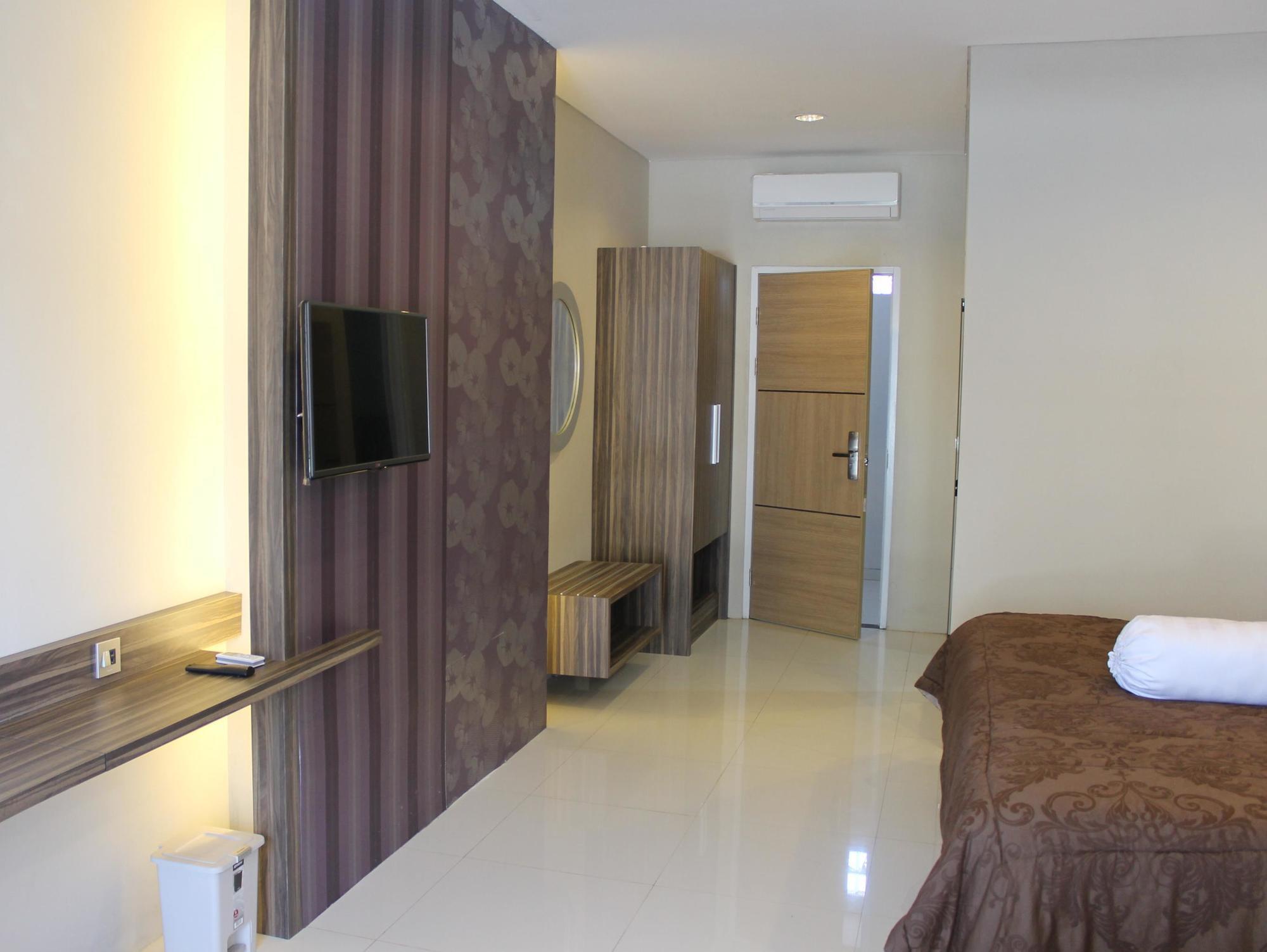 Aquarium Hotel Pangandaran Buitenkant foto